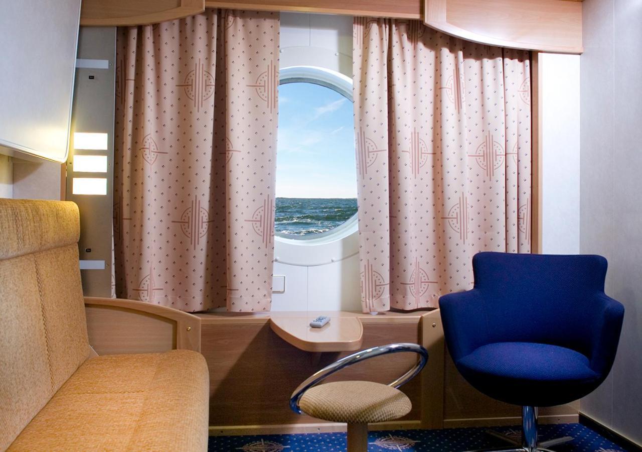 ホテル Viking Line Ferry Viking Xprs - Night Cruise From ヘルシンキ 部屋 写真